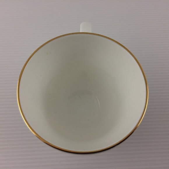 Crown Trent Vintage Scottish Thiste and Tartan Teacup and Saucer Fine Bone China - Picture 6 of 10